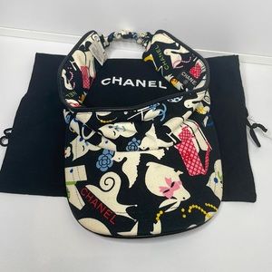 Authentic Chanel visor/cap white & black animal logo 🧢